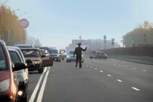 Депутаты оценили выезд на встречную полосу в 5000 рублей